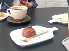 -UNI UNI(环亚凯瑟琳店)