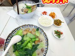 招牌梭边鱼粉-鲜越鲜鱼粉(财富购物中心店)