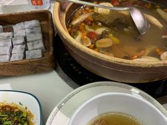 -菌小白火锅(时尚天河店)