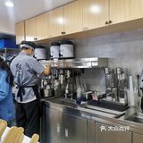 霸王茶姬⼩绿杯「蜜⽠⽩⽇梦·解暑⼩绿杯