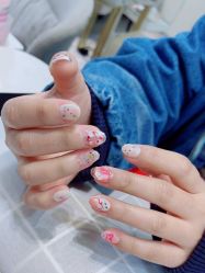 -UGIRL有个美甲