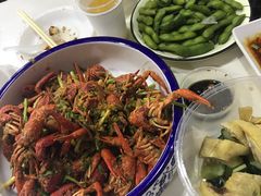 -虾弄弄海派小龙虾·牛羊蝎子火锅