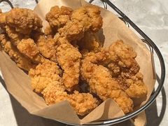 -必胜客(尹山湖歌林公园店)