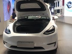 -TESLA 特斯拉(上海太古汇体验店)