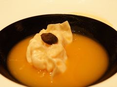 龙虾汤虾饺-悦秀·高级粤菜