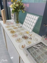 -花系美·美甲美睫精品店