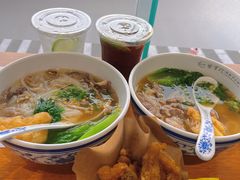 -甘掌门·化州驰名牛杂粉(越秀店)