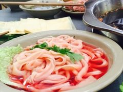 -茅草房·河畔园林火锅