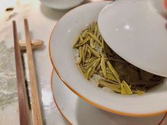 茉莉花盖碗茶-初蓉丨遇见新川菜(亲贤街荣耀店)