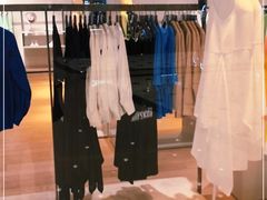 -COS(月星环球港店)