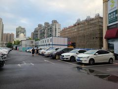 -月星家居广场-路面停车场