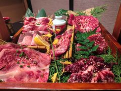 -山川小町·极番烧肉(新地假日广场店)