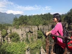 -梭布垭石林景区