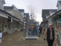 -伦敦比斯特购物村