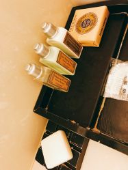 -知爱母婴专护全套房月子会所(新华路店)