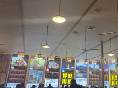 -冶建镜子·老南昌大排档·江西虾王(总店)