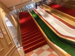 -奈尔宝·儿童乐园·亲子餐厅(前滩店)