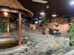 -泉城欧乐堡戏水湾艺术养生温泉