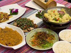 -香巴拉云南餐厅(华莱坞店)