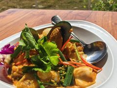 -Chom Cafe and Restaurant