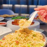 在天愿做比翼鸟，在外要吃天比高