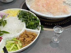 -官塘陈记鱼生·潮汕砂锅粥·牛肉火锅(潮枫路总店)