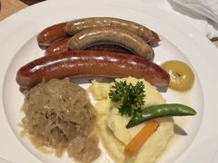 -LENBACH兰巴赫西餐啤酒坊(大连东港店)
