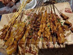 -老街烧烤大排档·地道湖北菜·龙虾馆(汉口火车站店)
