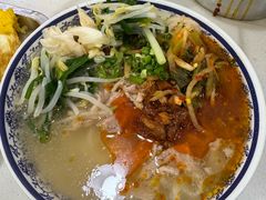 -巍山𤆵肉饵丝