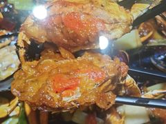 -七欣天香辣蟹火锅(上海银亿滨江店)