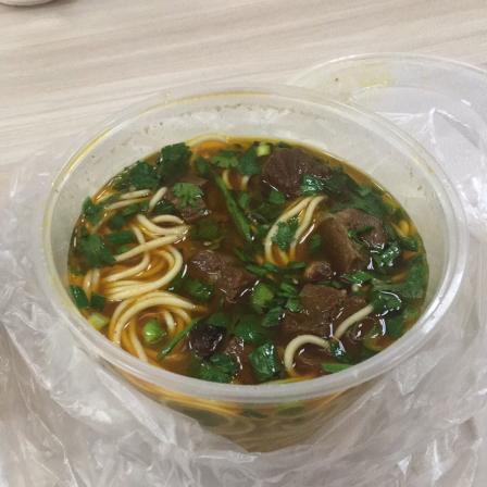 红烧牛肉面(康弘路店)-"每次去都是打包,也只吃过红烧牛肉面,生意.