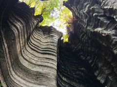 -梭布垭石林景区