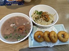 武汉热干面-文叔·湖北名小吃·小龙虾(华强北店)