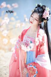 -九月鹰飞汉服摄影工作室