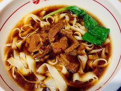-呷佬·长沙手工米粉(金沙江路店)