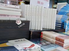 -新华书店(解放路店)