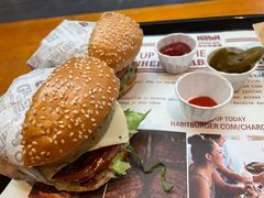 -The Habit Burger Grill 哈比特汉堡(复兴soho店)