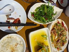 -隔壁老王·家常云南菜(花巷店)