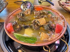 -阿婆情腊排骨火锅(金虹路店)