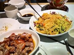 -关东小磨东北菜(漕河泾印象城店)