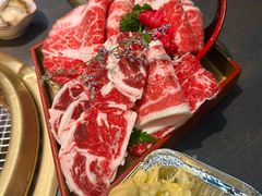 -铭牛烧肉·和牛海鲜自助(高新月牙湖店)