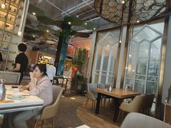 -红樱桃·欢乐餐厅(太原里店)