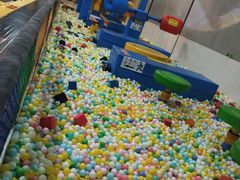 -极限Jump蹦床·新潮玩运动世界·室内乐园·团建·派对中心