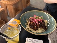 -里面·Noodlology(机电院店)