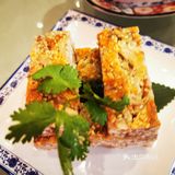 环境：岭南特色建筑，国粹粤剧经典装饰，户外绿化还行