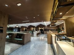-上海虹桥中心爱琴海亚朵S酒店