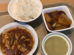 -老乡鸡(西岸凤巢店)