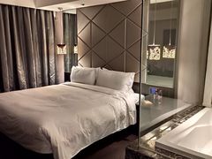 -桔子酒店(上海西藏北路地铁站店)