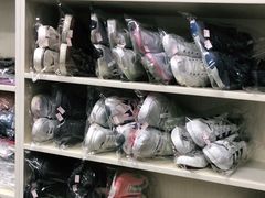 -奥特洗福莱干洗、皮具护理店(铜川路店)