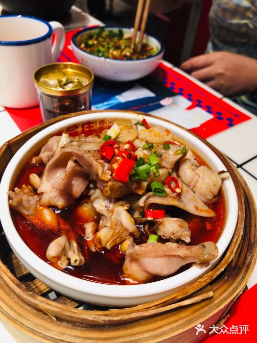 贤合庄卤味火锅(皇后公园旗舰店)-招牌卤牛蛙-菜-招牌卤牛蛙图片-杭州